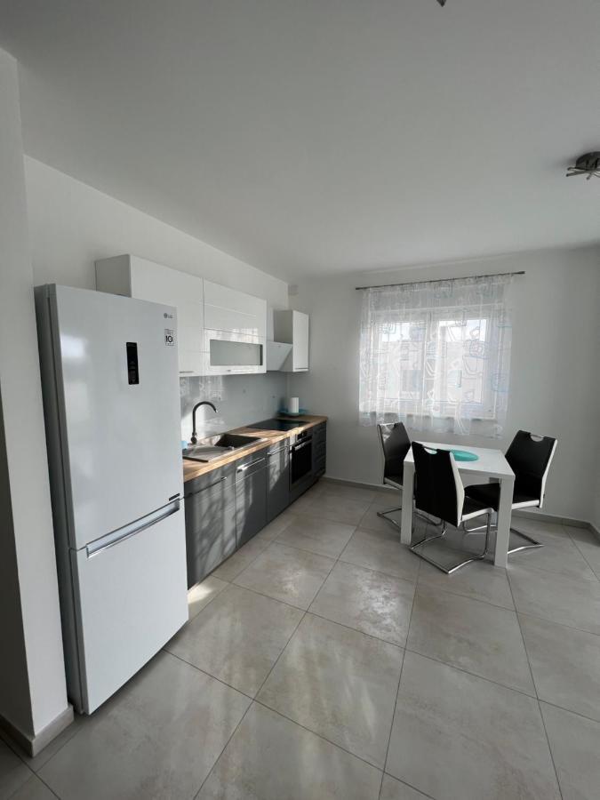 Apartment Sunset Pula Exterior photo
